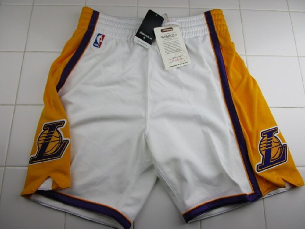 Mitchell & Ness NBA Los Angeles Lakers 2009-10 Shorts White HWC Men's Large (44)